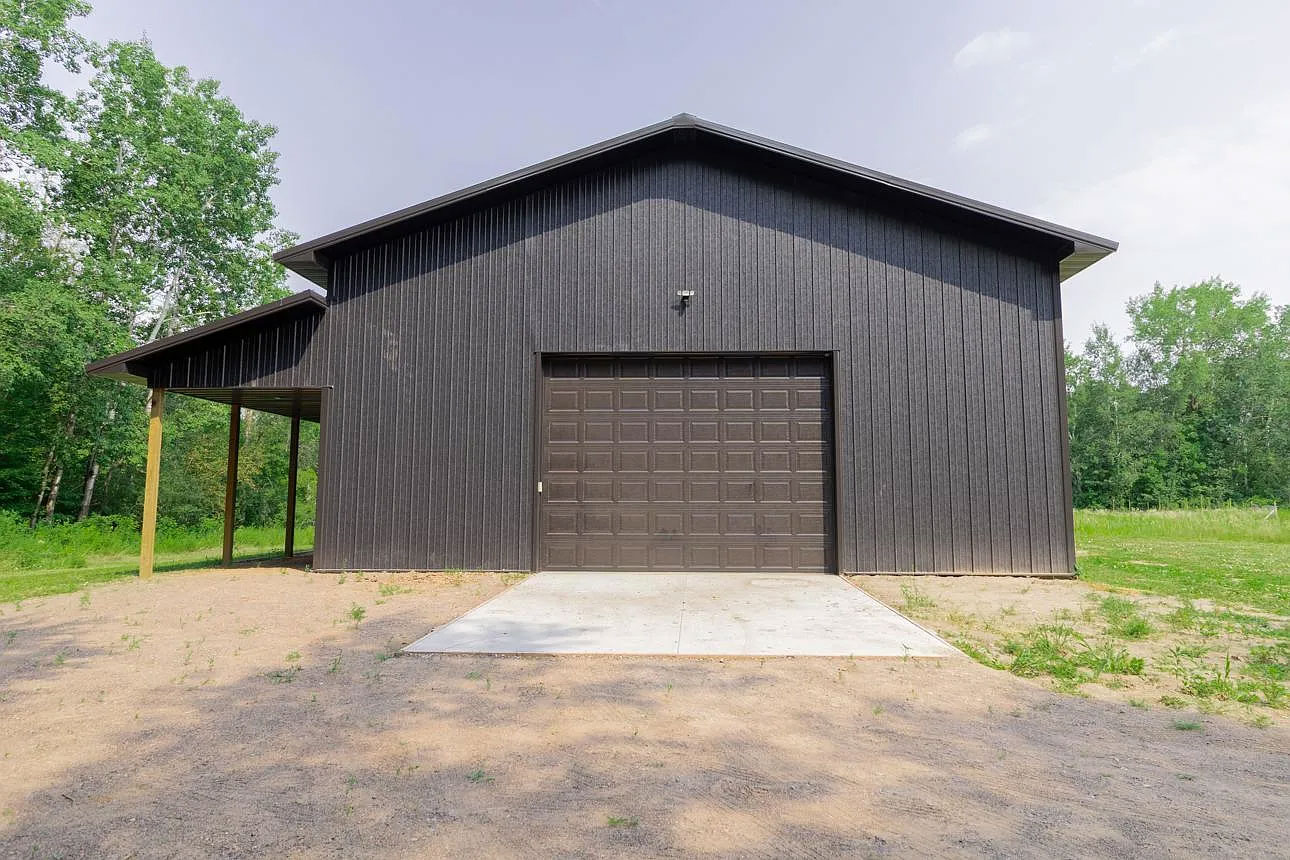 Barndominium House Garage Entrance